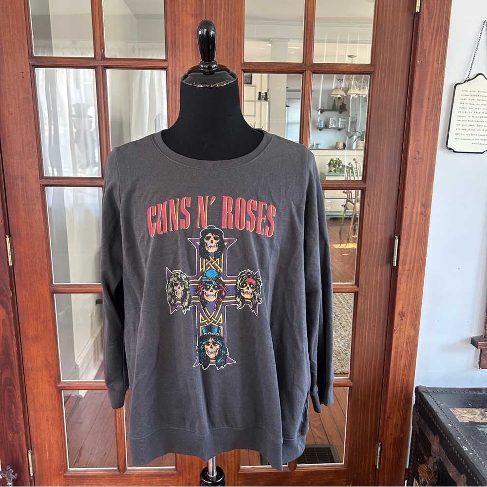Guns-N-Roses Shirt Long Sleeve Shirt GNR Cross Measures As A Large